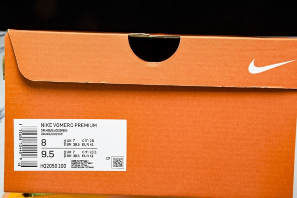 Nike Air Zoom Vomero Premium HQ2050-100 