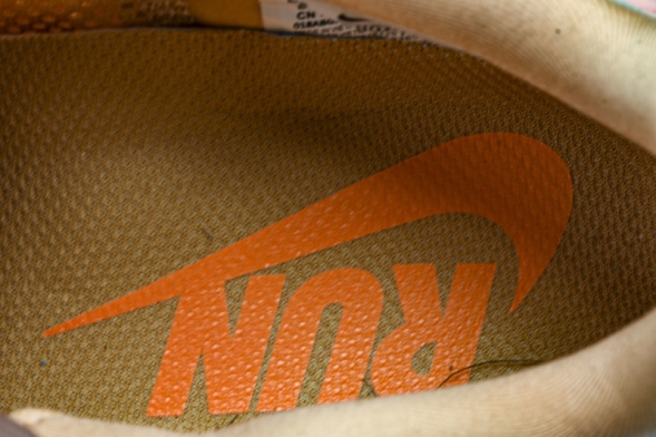 Nike Air Zoom Vomero Premium HQ2050-100 