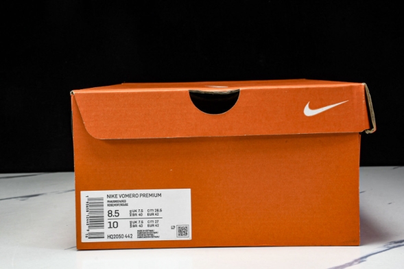 Nike Air Zoom Vomero Premium HQ2050-442 