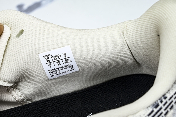 Asics Novablast 5 1011B974-250 