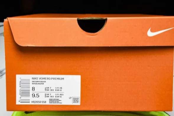 Nike Air Zoom Vomero Premium H02050 558 
