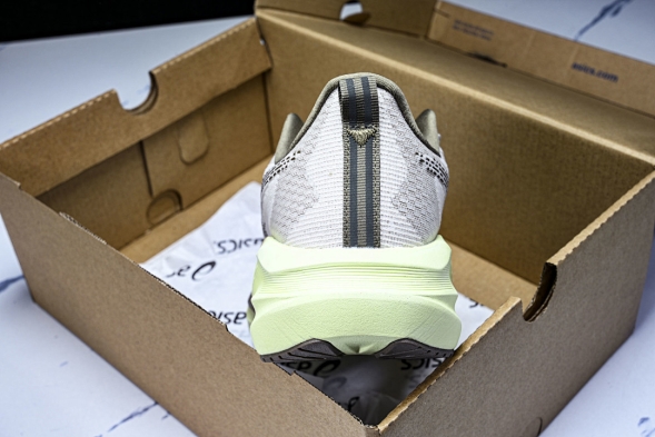 Asics Novablast 5 1012B765-250 