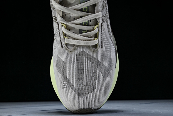 Asics Novablast 5 1012B765-250 