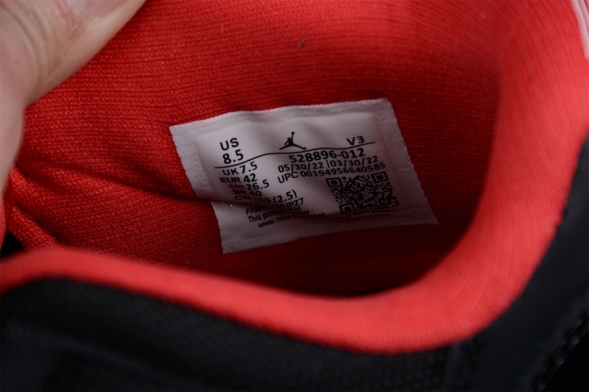 Nike Air Jordan 11 Low Bred 528896-012 