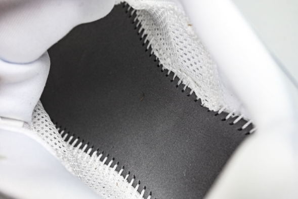 Nike Air Zoom Vomero Premium HQ2050-566 