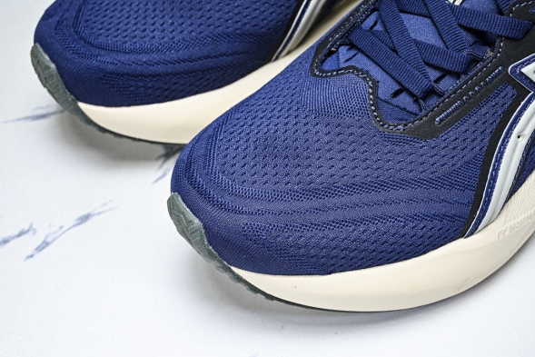 Asics Novablast 5 1011C027-400  