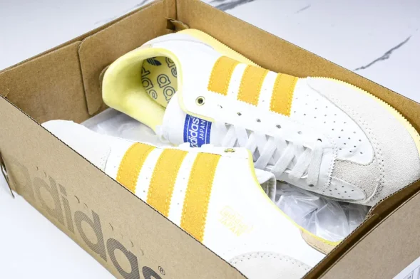 Adidas Japan IG2011 