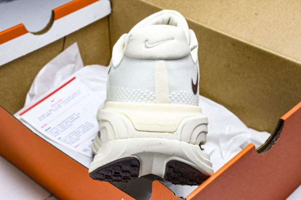 Nike Air Zoom Vomero Premium HQ2050-700 