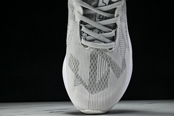 Asics Novablast 5 1011B974-100 