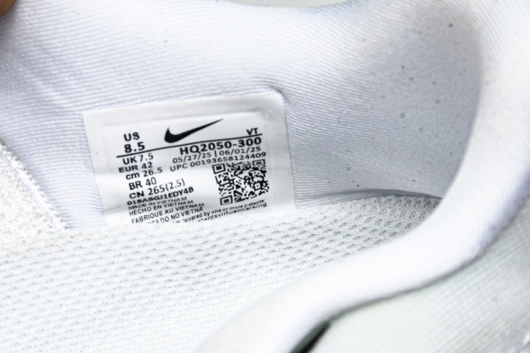 Nike Air Zoom Vomero Premium HQ2050-300 