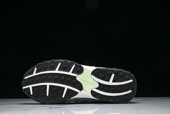 New Balance 204 U204LKTA 