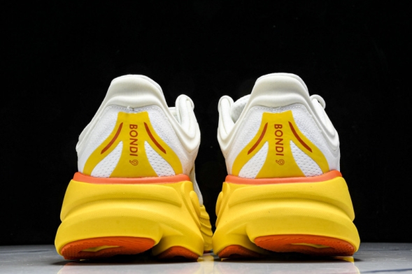 HOKA Bondi 9 1162011 FNF 