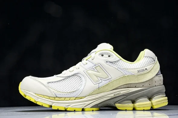 New Balance 2002R I2002RA1 