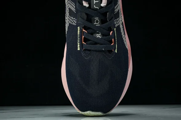 Asics Novablast 5 1012B765-400 