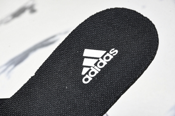 KITH x adidas Taekwondo Mei JQ3012 