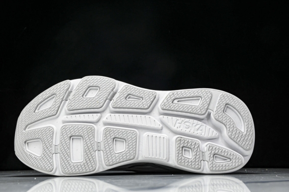 HOKA Bondi 9 1162012 VCH 