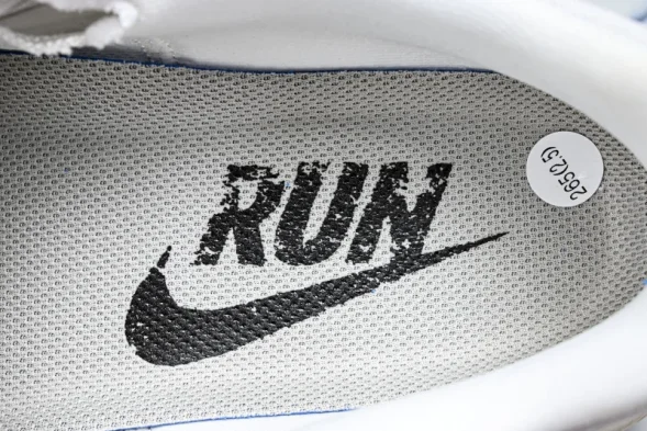Nike Air ZoomX Vomero 18 RUN IB5726-100 
