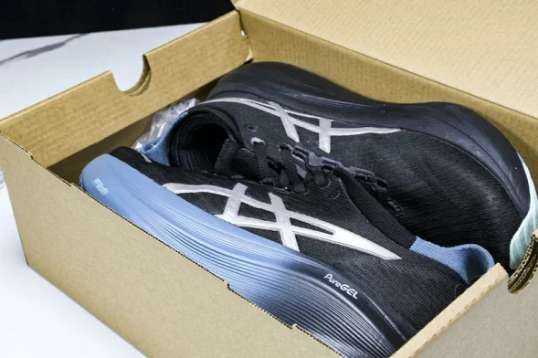 Asics Gel-Nimbus 27 1011C093-001 