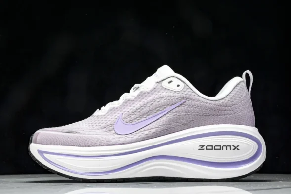 Nike Air ZoomX Vomero 18 Plus HM6805 110 