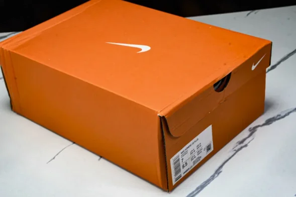 Nike Air ZoomX Vomero 18 Plus HM6805 110 