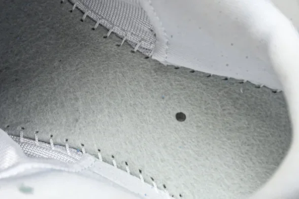 Nike Air ZoomX Vomero 18 Plus HM6805 110 