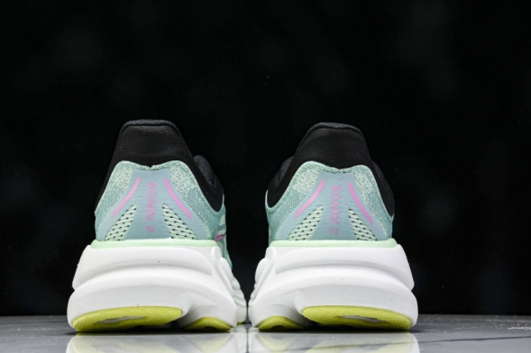 HOKA Bondi 9 1162012 BTF 