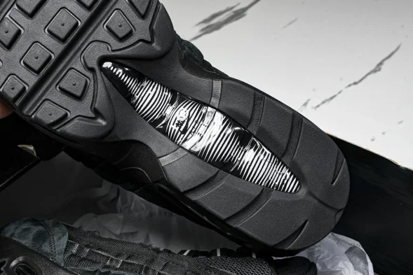 Nike Air Max 95 x Comme Des Garcons CDG CU8406 001 
