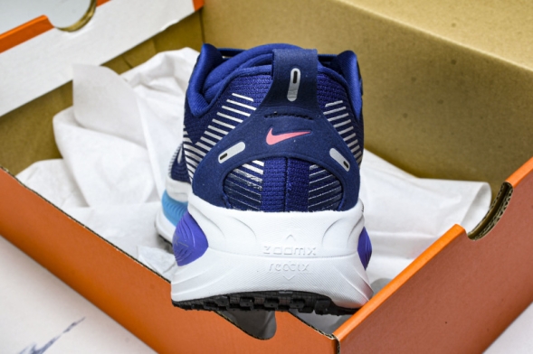 Nike Air ZoomX Vomero 18 HM6803-401 