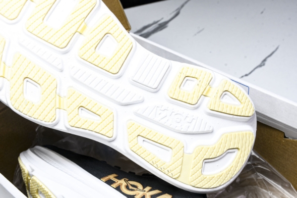 HOKA Bondi 9 1162012 BRGL 