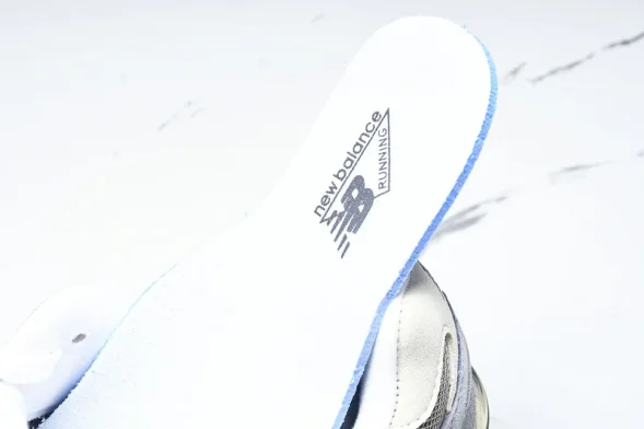 New Balance 9060 U9060LBA 
