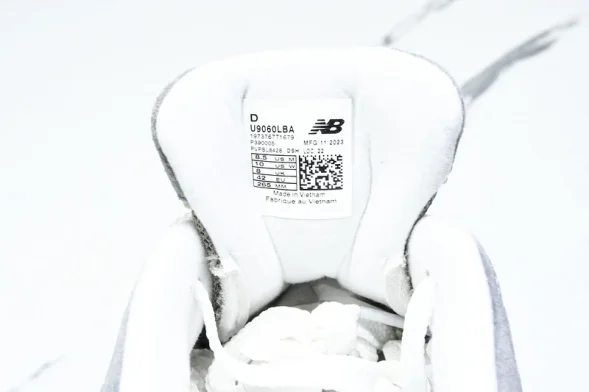 New Balance 9060 U9060LBA 
