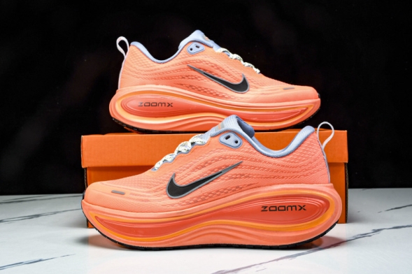 Nike Air ZoomX Vomero 18 Plus HM6805 123 