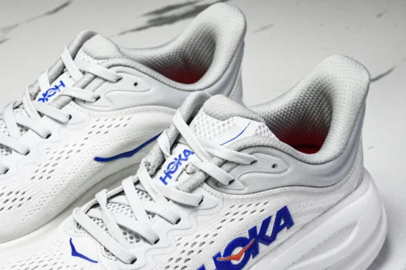 HOKA Bondi 9 1162011 CYLT 