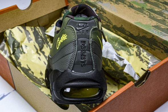 Nike Air Max 95 x Corteiz FB2709 300 