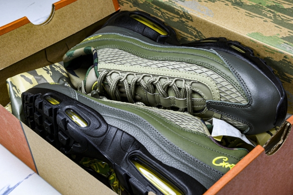 Nike Air Max 95 x Corteiz FB2709 300 