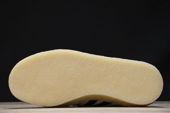 Kith x Clarks x Adidas Originals 8th Street Samba IE4033 