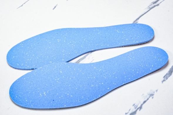 Nike Air ZoomX Vomero 18 Plus HM6805 106 