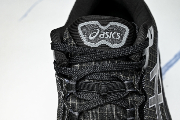 Asics Trabuco Max 3 1011B800-100 
