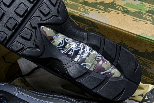 Nike Air Max 95 x Corteiz FB2709 002 