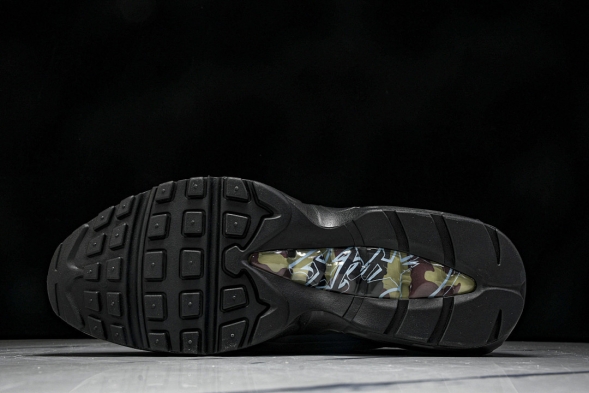 Nike Air Max 95 x Corteiz FB2709 002 