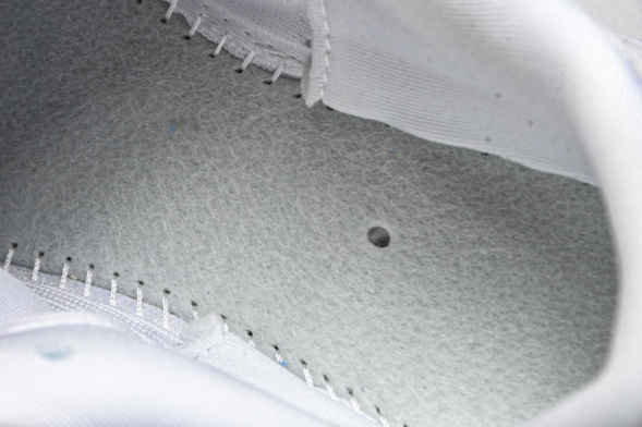 Nike Air ZoomX Vomero 18 Plus HM6805 111 