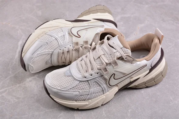 Nike V2K Runtekk Run FD0736-103 