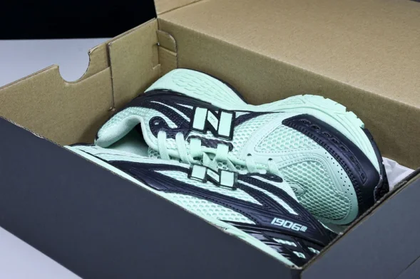 New Balance 1906 M1906RSB 