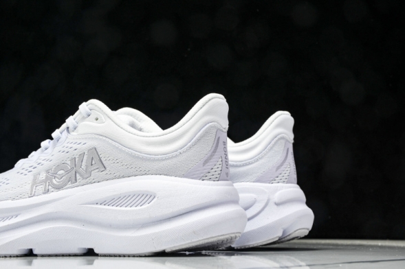 HOKA Bondi 9 1162012 SGLW 